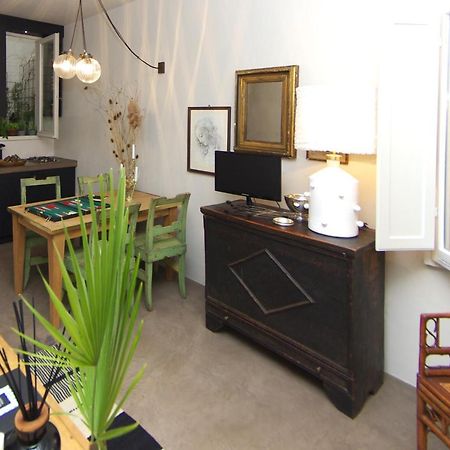 Appartamento Centro Citta Quartiere Oltrarno Con Una Camera Da Letto Firenze Eksteriør bilde
